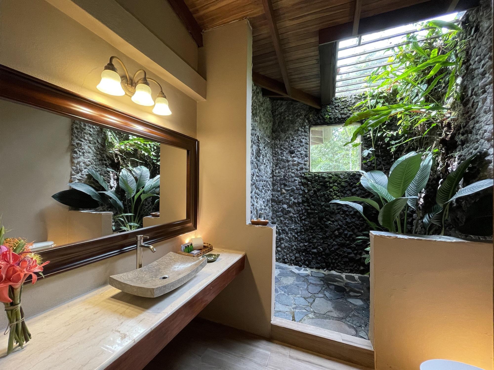 Lost Iguana Resort And Spa La Fortuna Ngoại thất bức ảnh